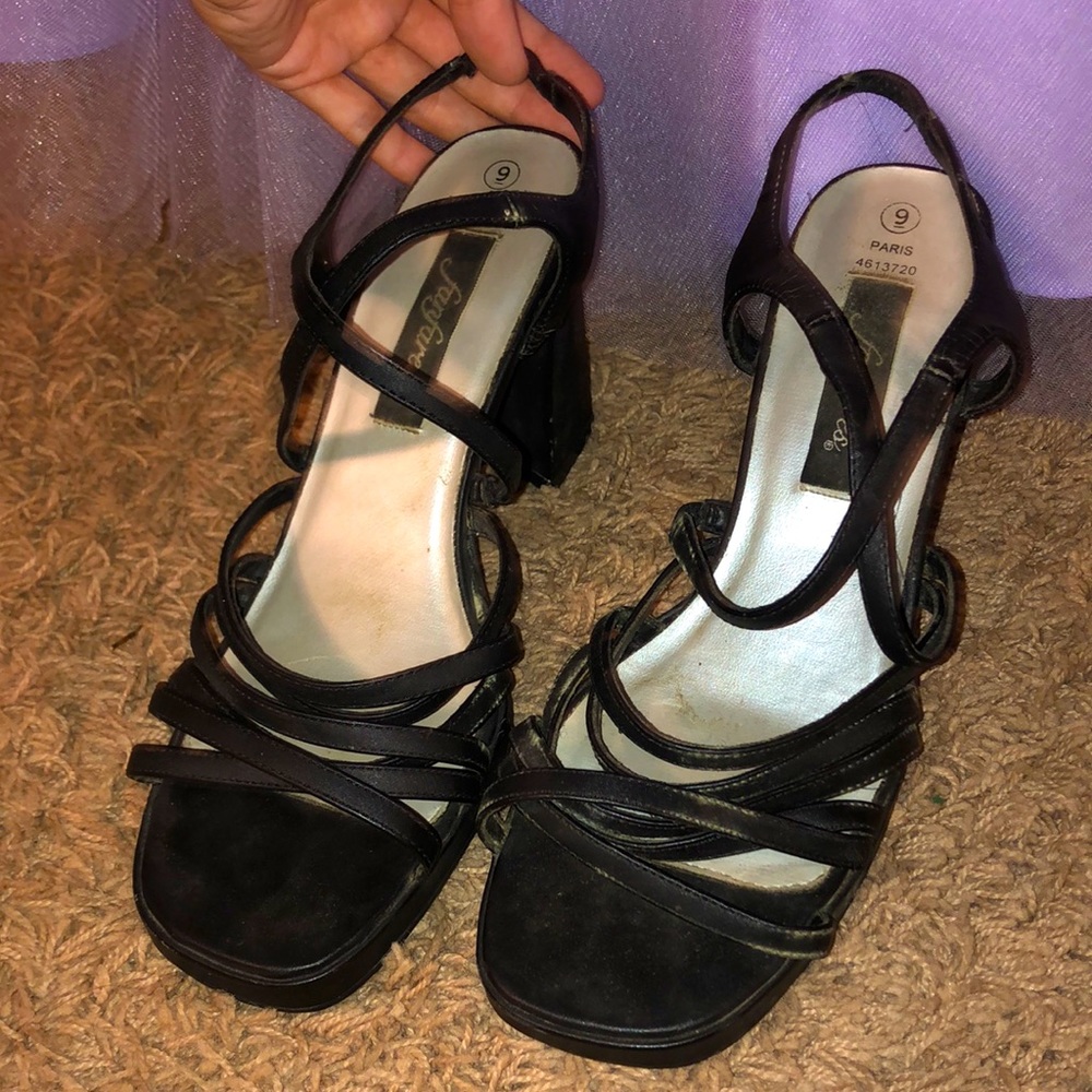 Vintage Strappy Square Toe Fan Fares Block Heels